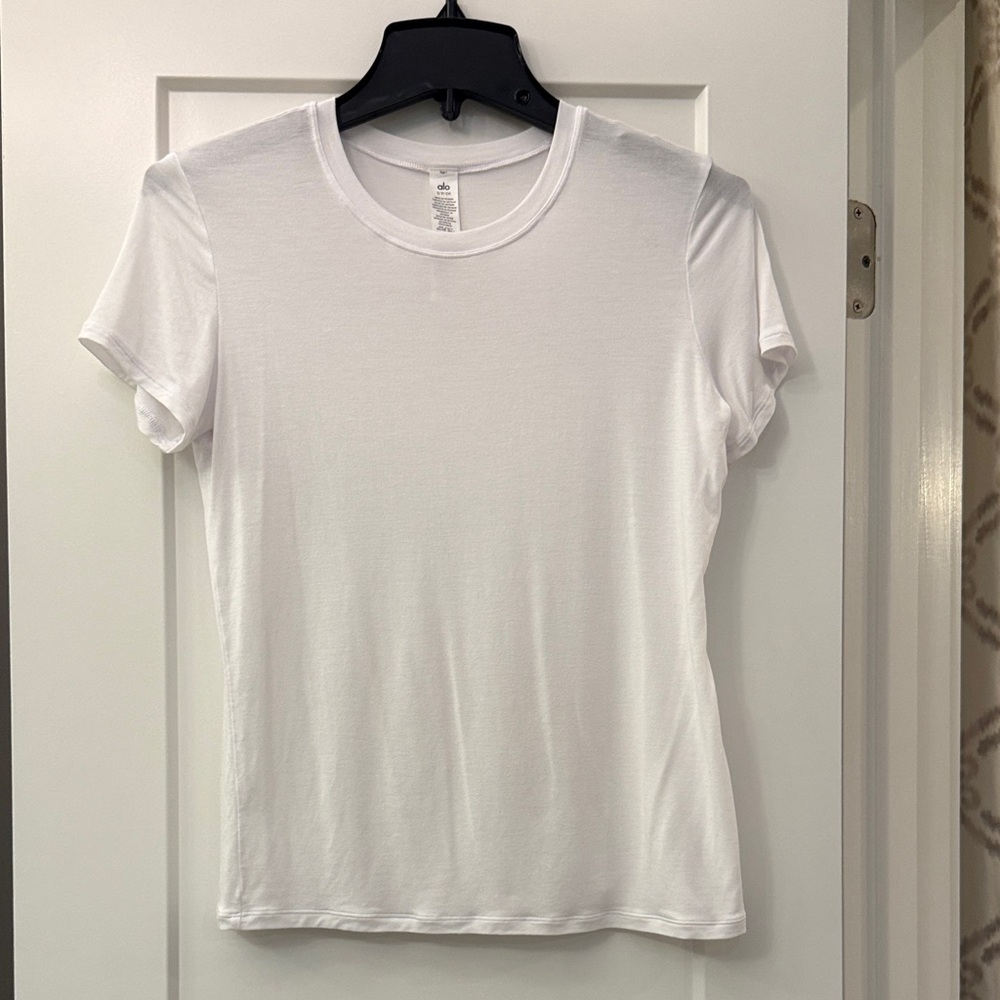 ALO All Day Short Sleeve White Women's T-Shirt
